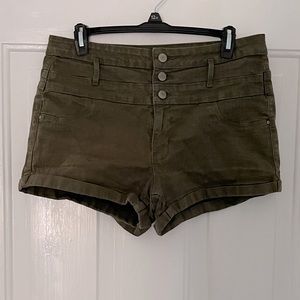 Refuge stretchy shorts